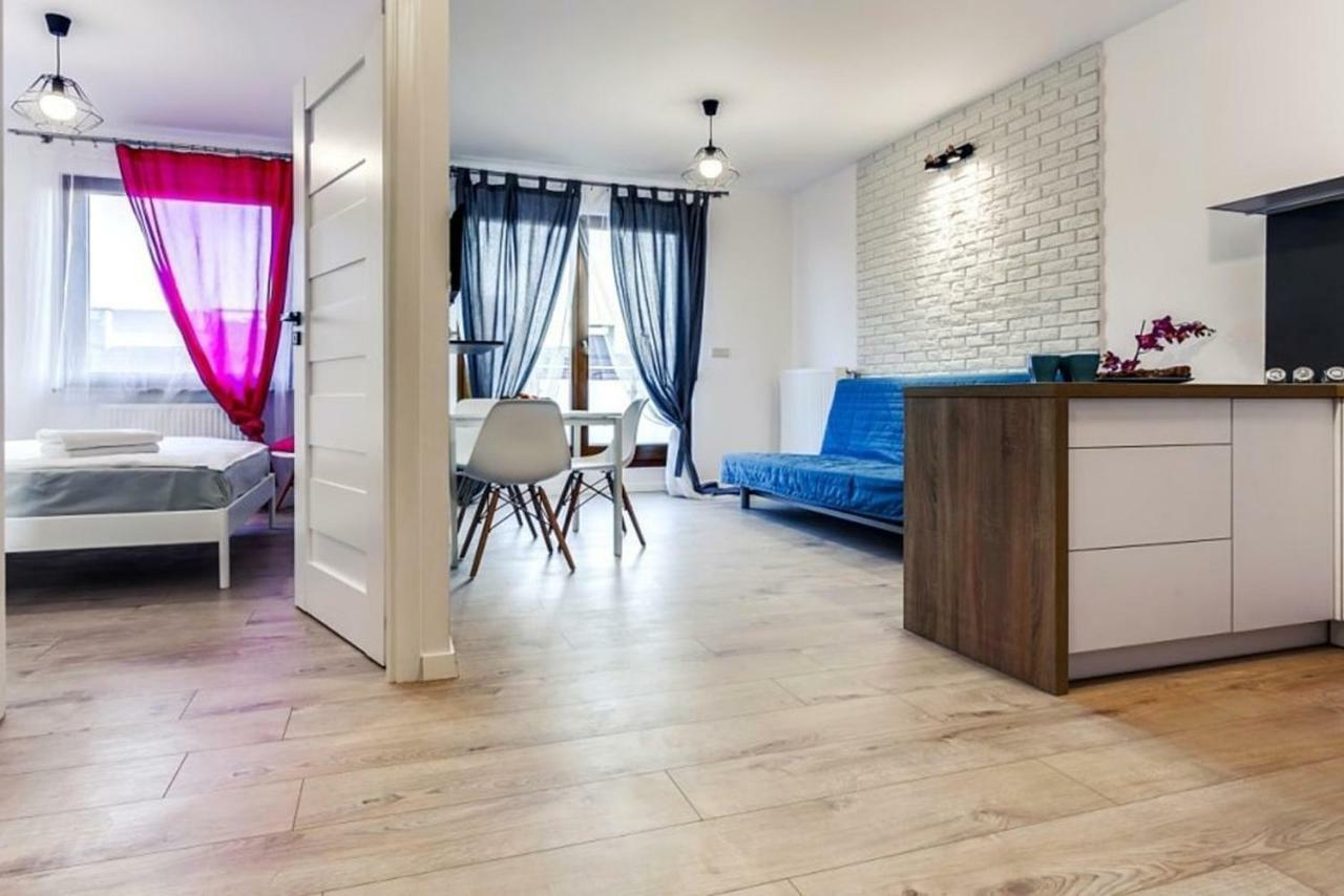 Bluebird City Center Apartment วรอตซวาฟ ภายนอก รูปภาพ