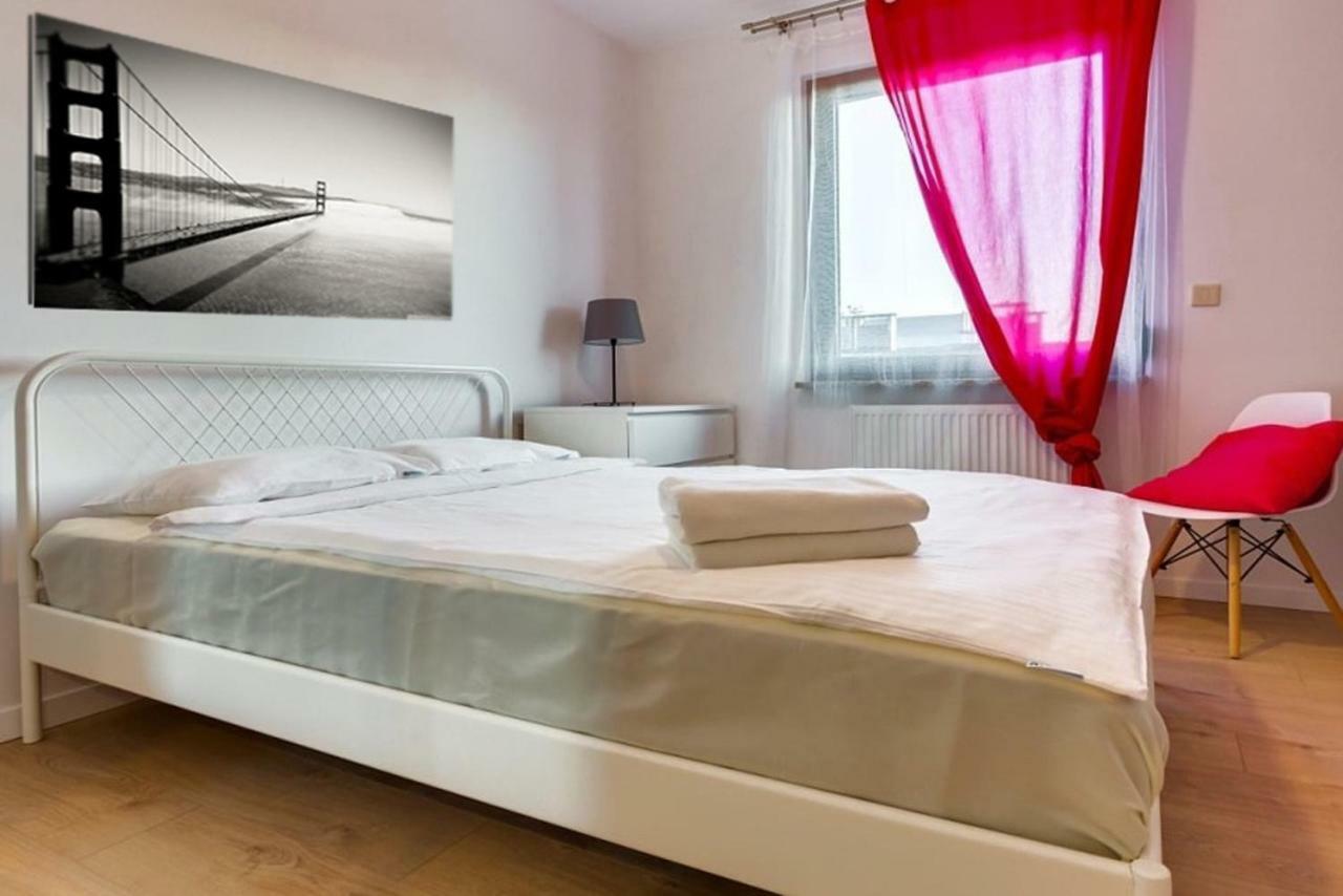 Bluebird City Center Apartment วรอตซวาฟ ภายนอก รูปภาพ
